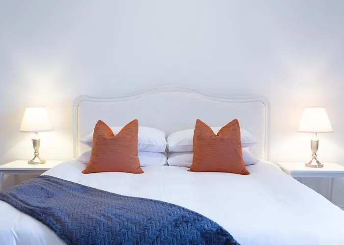 Panmure Apartment